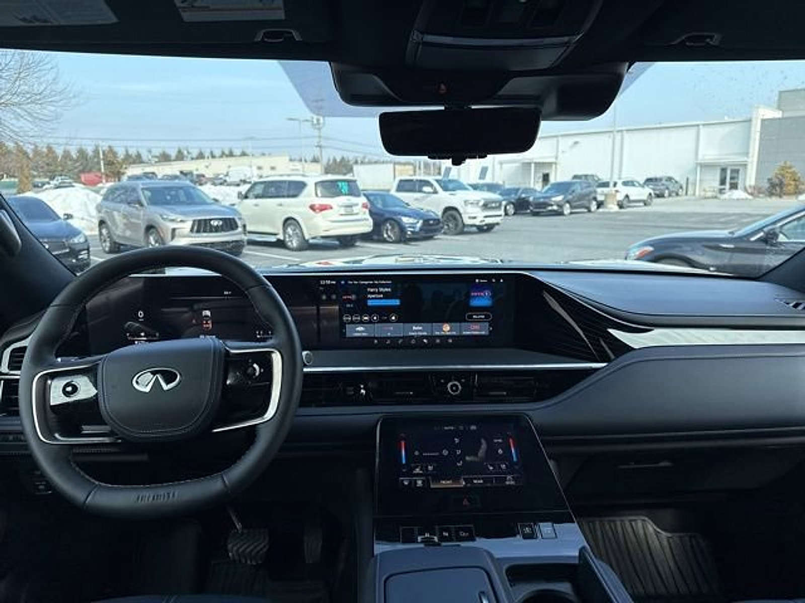 Certified 2026 INFINITI QX80 4WD w/ Sport Exterior Package image 9