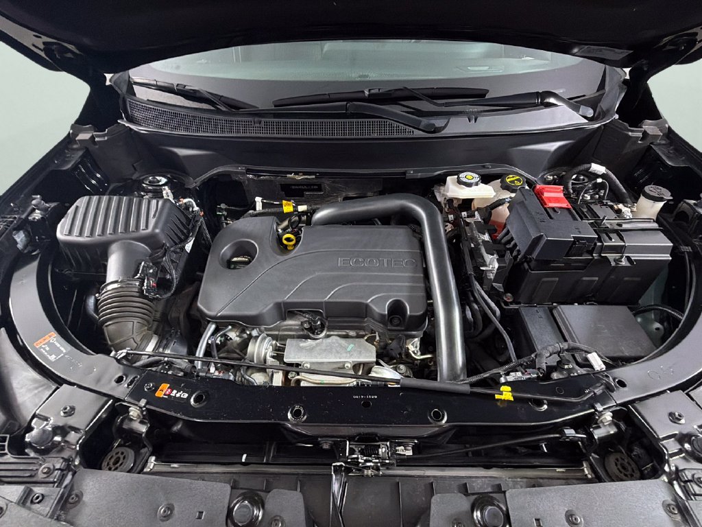 Certified 2025 Chevrolet Equinox LT w/ Safety and Technology Package FWD image 33