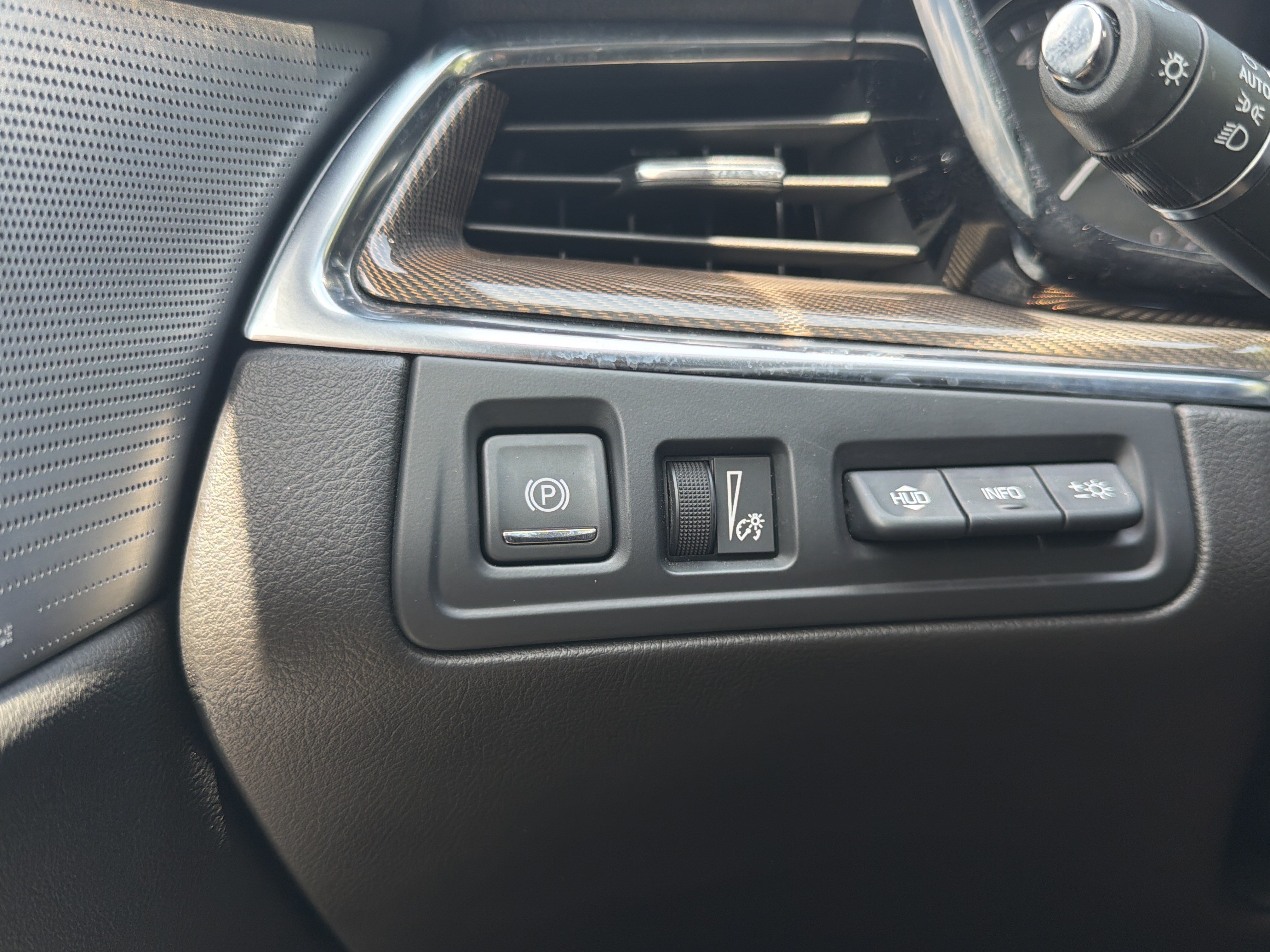 Certified 2022 Cadillac XT5 Premium Luxury w/ Platinum Package FWD image 30