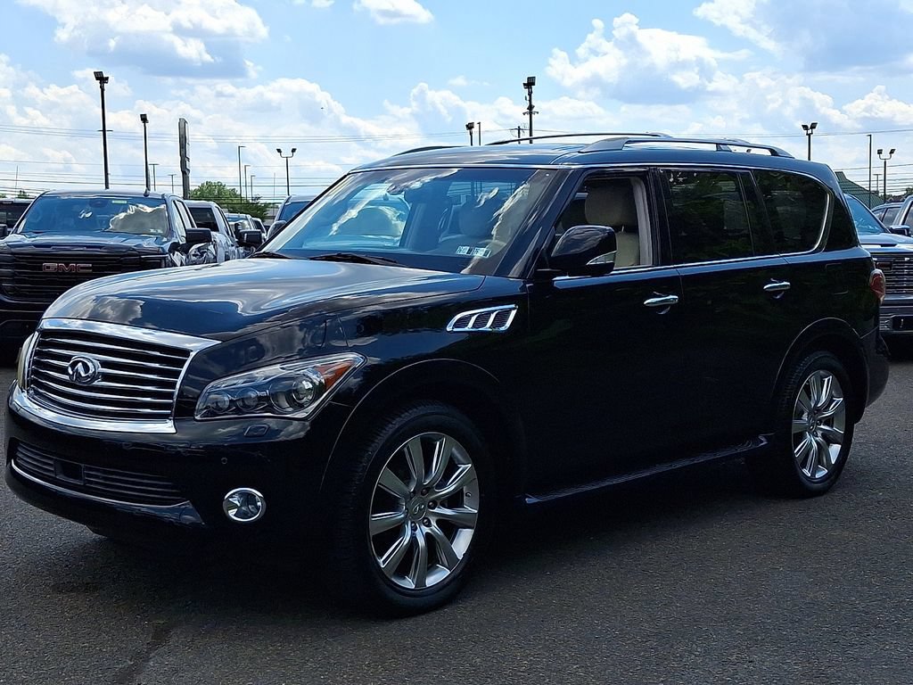 Used 2011 INFINITI QX56 4WD w/ Deluxe Touring Pkg image 3