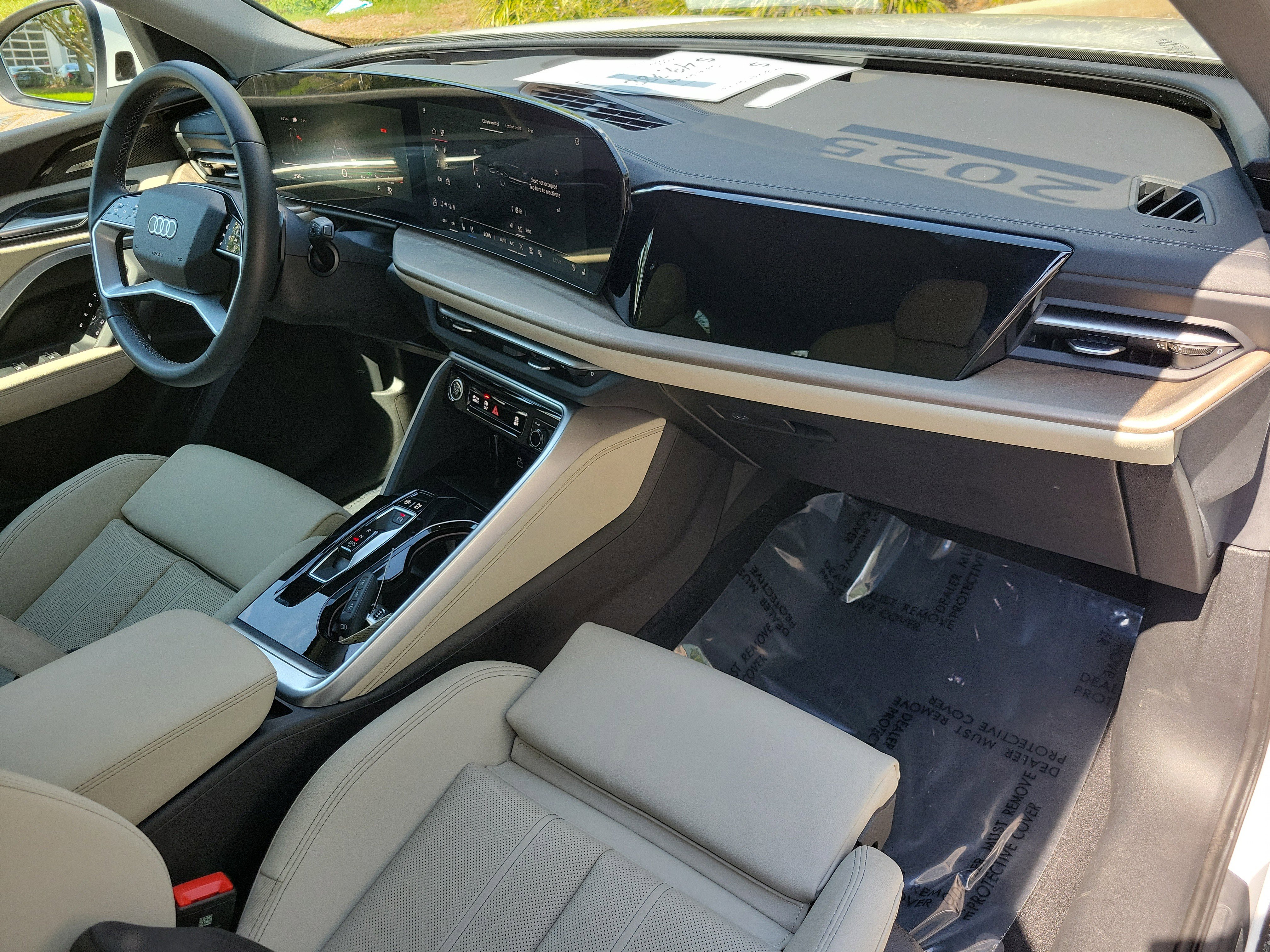 Used 2025 Audi Q5 Premium Plus w/ Premium Plus image 11