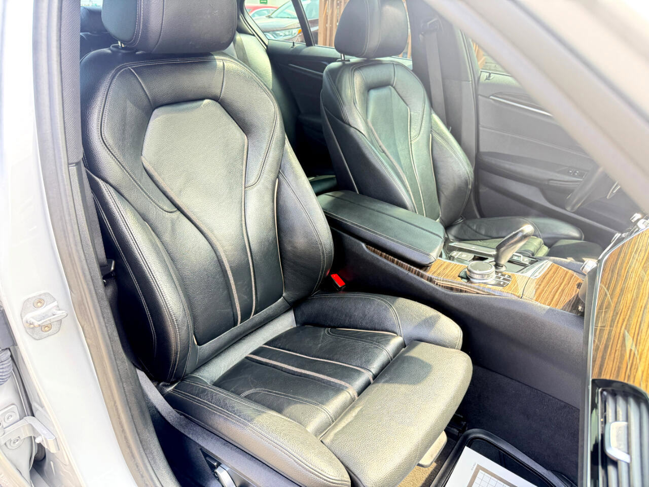 Used 2018 BMW 530i xDrive w/ Premium Package image 42