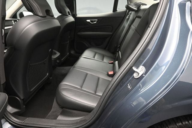 Certified 2025 Volvo S60 B5 Core AWD/4WD image 21