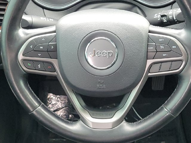 Used 2020 Jeep Cherokee Limited AWD/4WD image 12