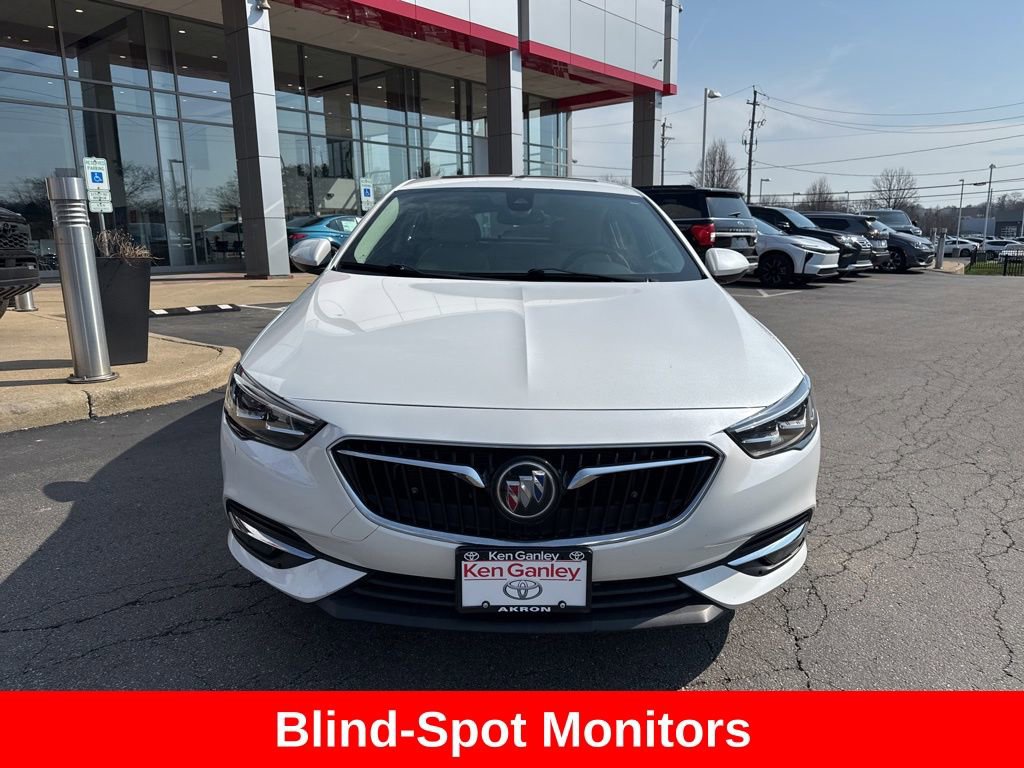 Used 2018 Buick Regal Essence w/ Driver Confidence Package #1 image 10
