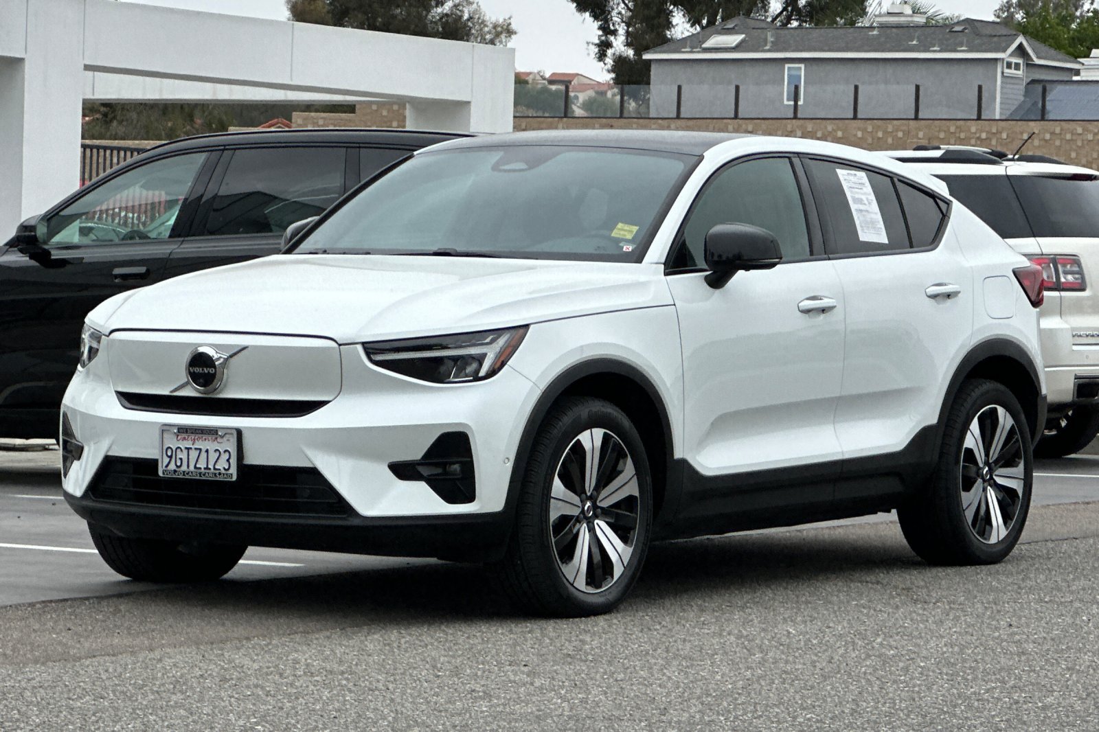 Certified 2023 Volvo C40 P8 Recharge Plus AWD/4WD image 8