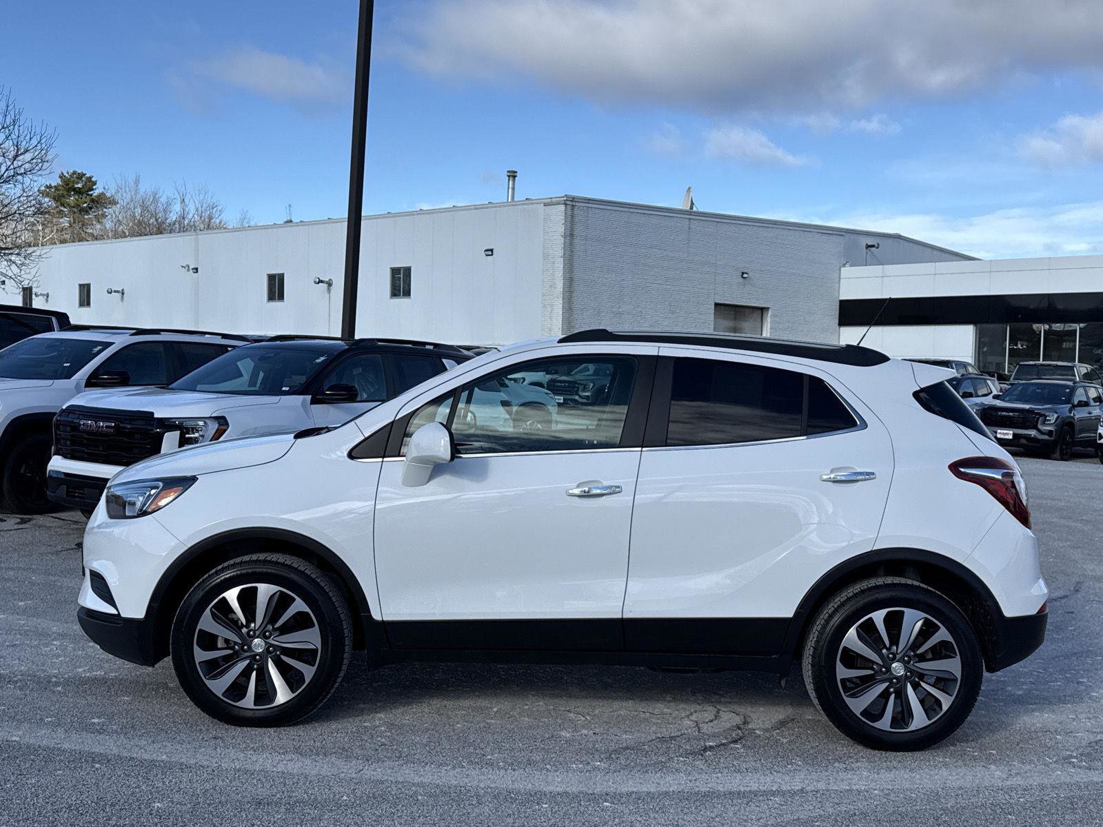 Used 2022 Buick Encore Preferred w/ Safety Package image 6