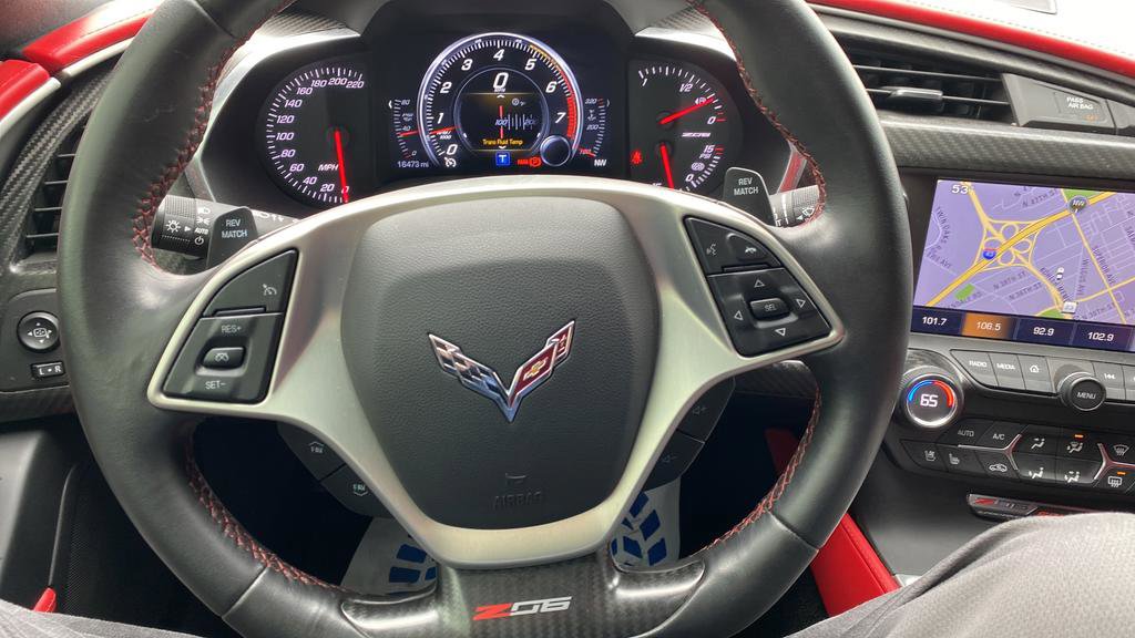 Used 2015 Chevrolet Corvette Z06 w/ 3LZ Preferred Equipment Group RWD image 16