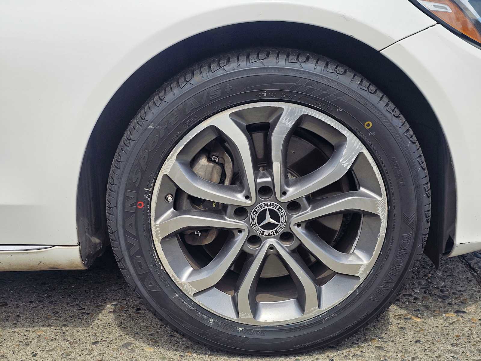 Used 2017 Mercedes-Benz C 300 4MATIC Sedan image 9