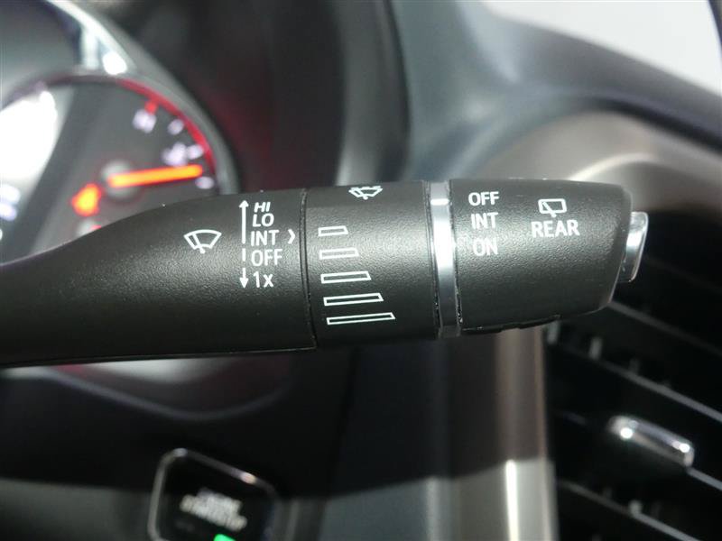 Used 2021 GMC Acadia Denali w/ Trailering Package AWD/4WD image 36