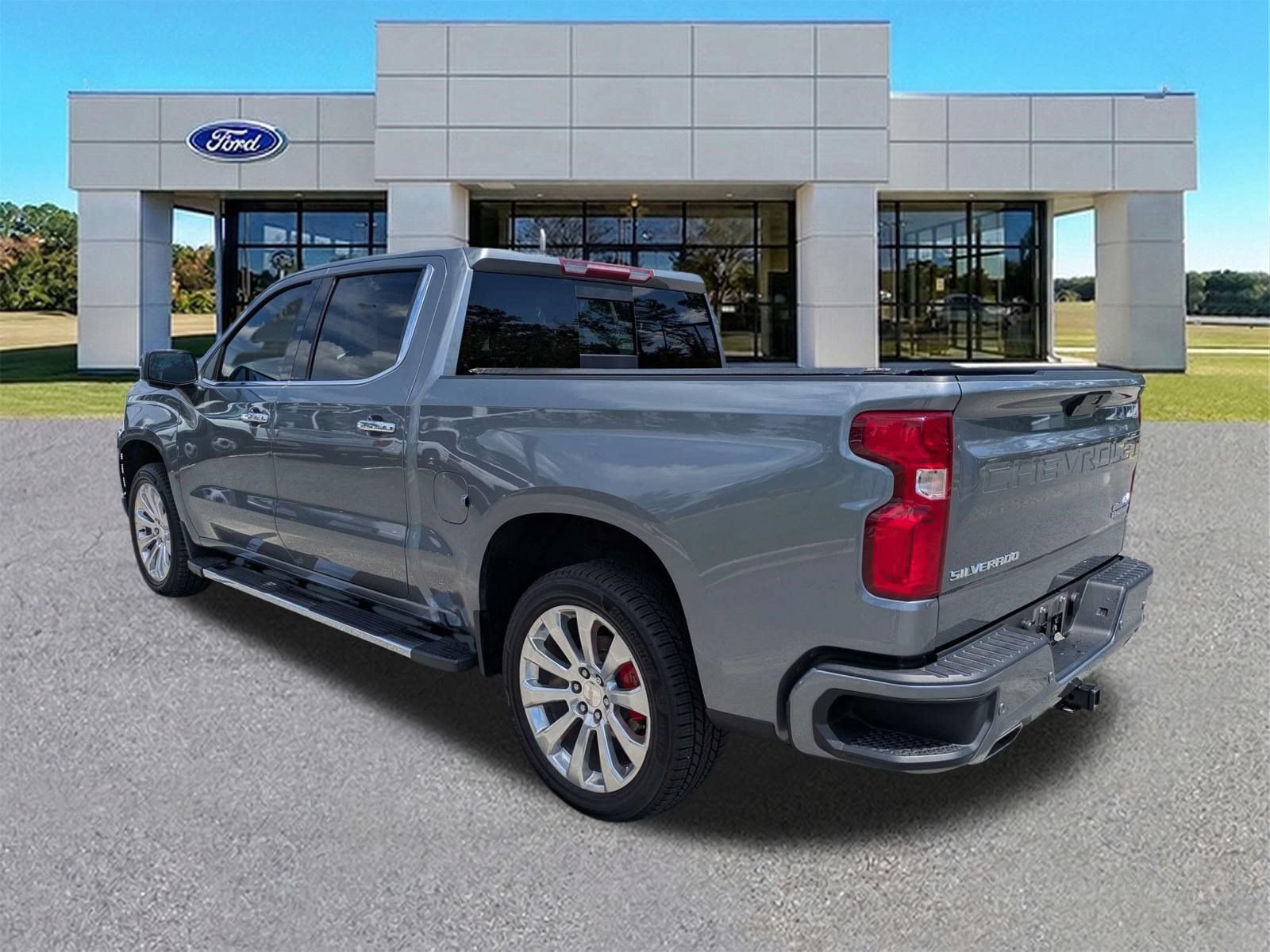 Used 2021 Chevrolet Silverado 1500 High Country AWD/4WD image 3