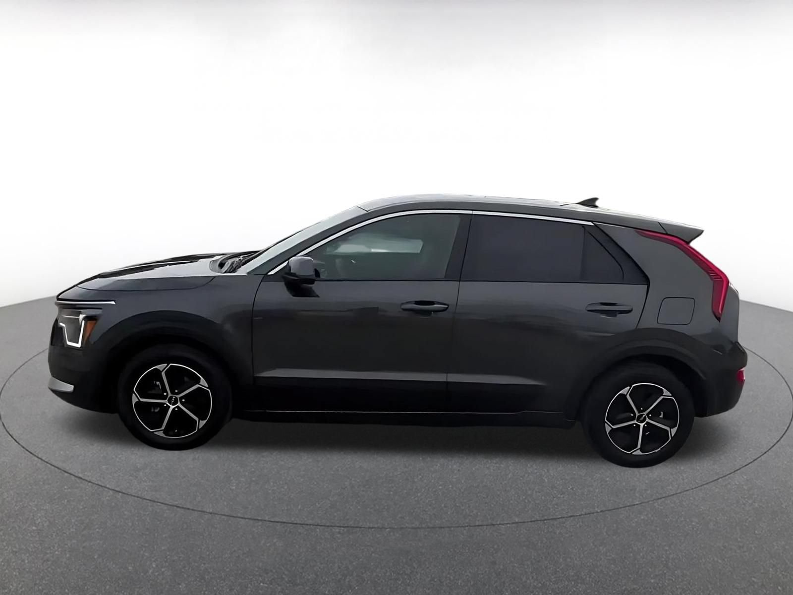 Used 2026 Kia Niro LX FWD image 9