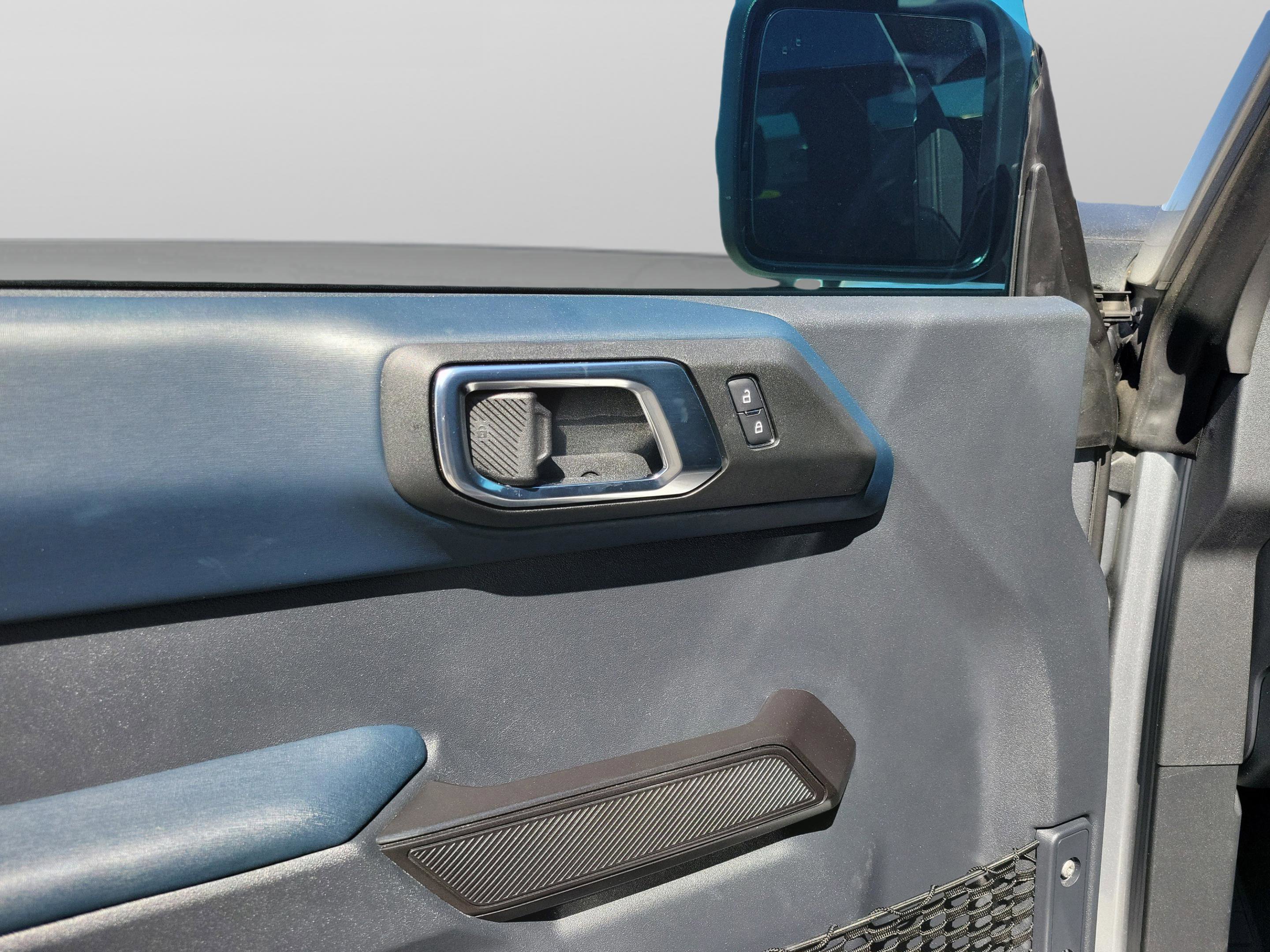 Used 2024 Ford Bronco Outer Banks image 7