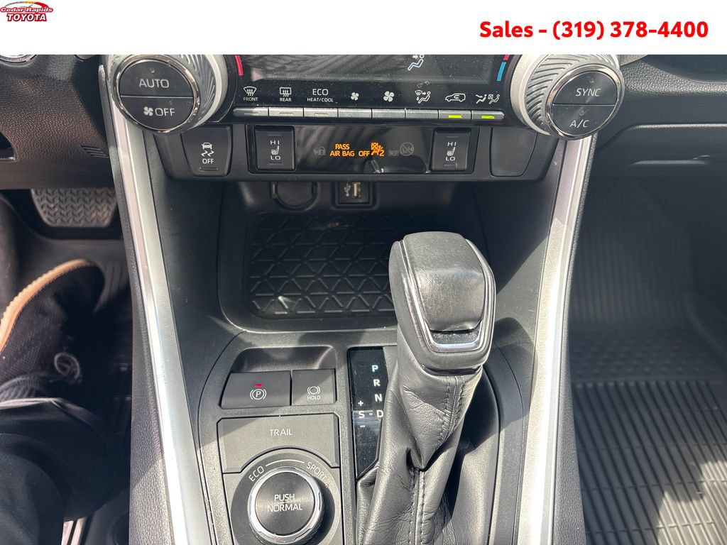 Certified 2023 Toyota RAV4 XLE Premium AWD/4WD image 18