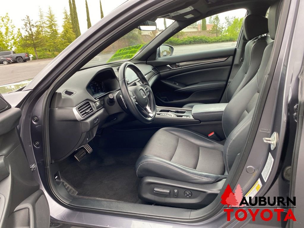 Used 2018 Honda Accord Sport image 29