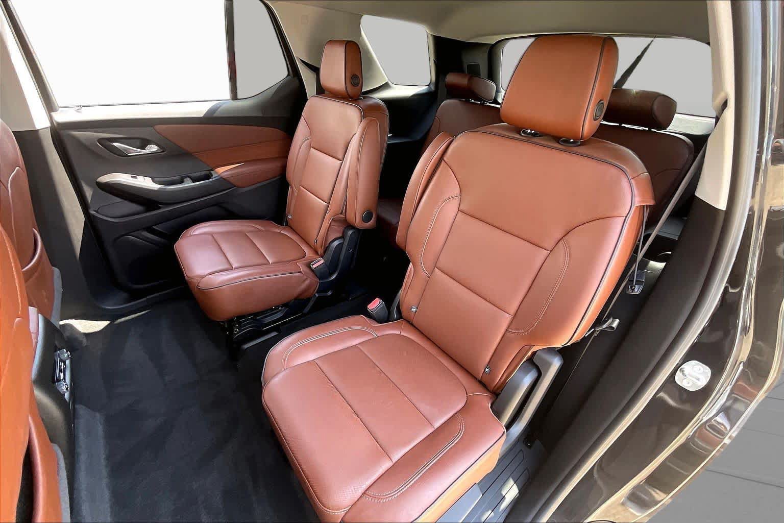 Used 2018 Chevrolet Traverse High Country AWD/4WD image 19