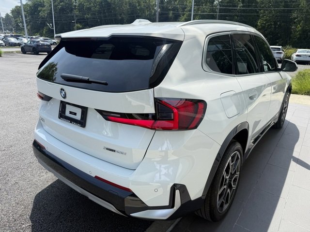 Used 2025 BMW X1 xDrive28i w/ Technology Package image 7