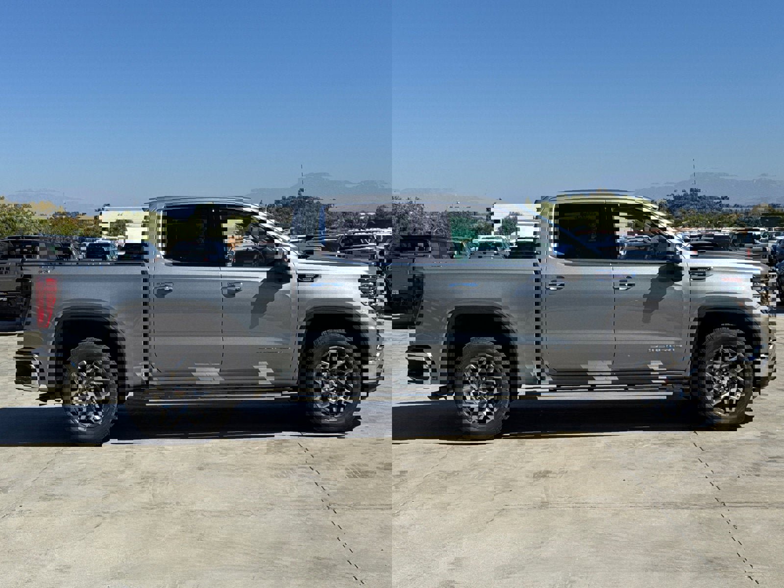 New 2026 GMC Sierra 1500 SLT w/ SLT Premium Plus Package image 7