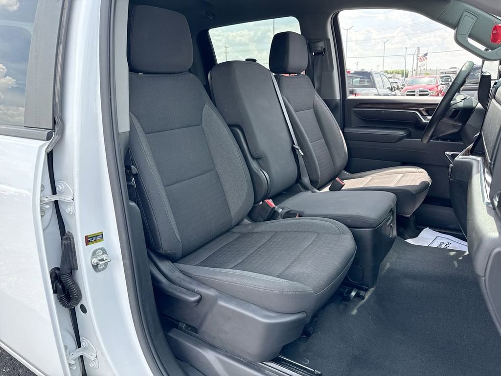 Used 2025 Chevrolet Silverado 2500 LT AWD/4WD image 25