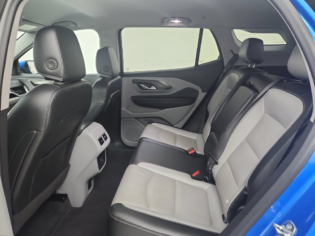 Used 2024 GMC Terrain SLT FWD image 32