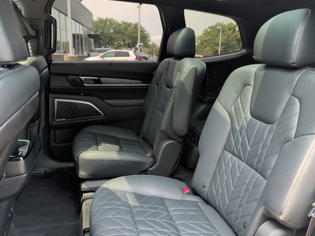 Used 2025 Kia Telluride SX X-Line AWD/4WD image 44
