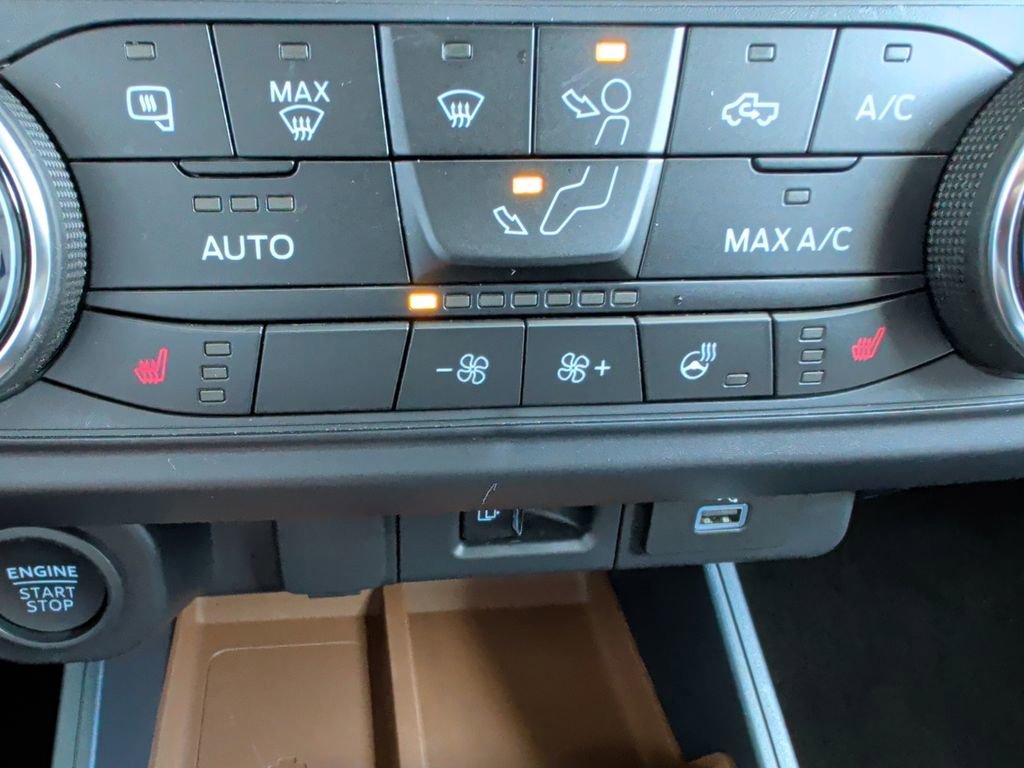 Certified 2022 Ford Maverick Lariat w/ Lariat Luxury Package AWD/4WD image 14
