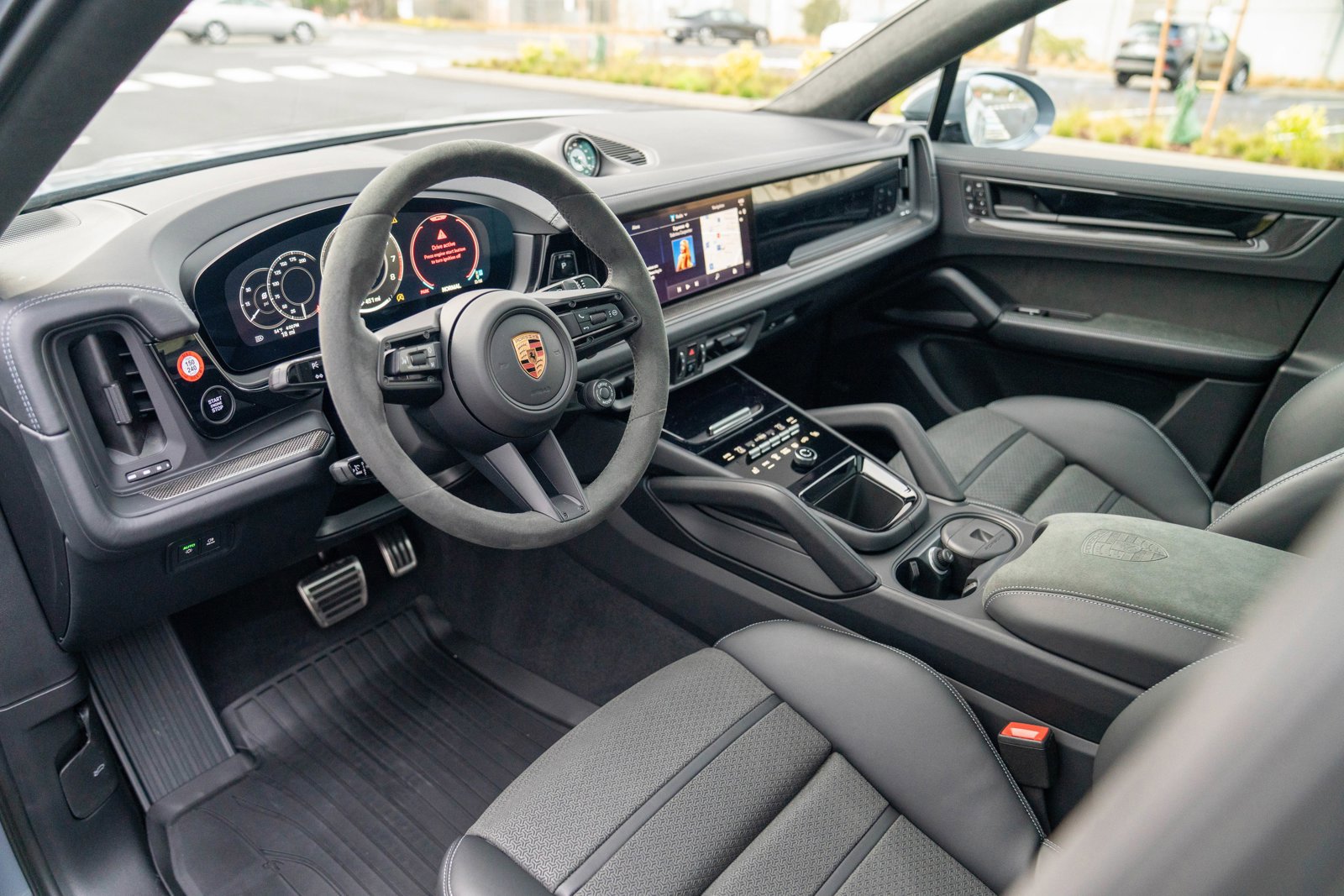 New 2026 Porsche Cayenne GTS image 4