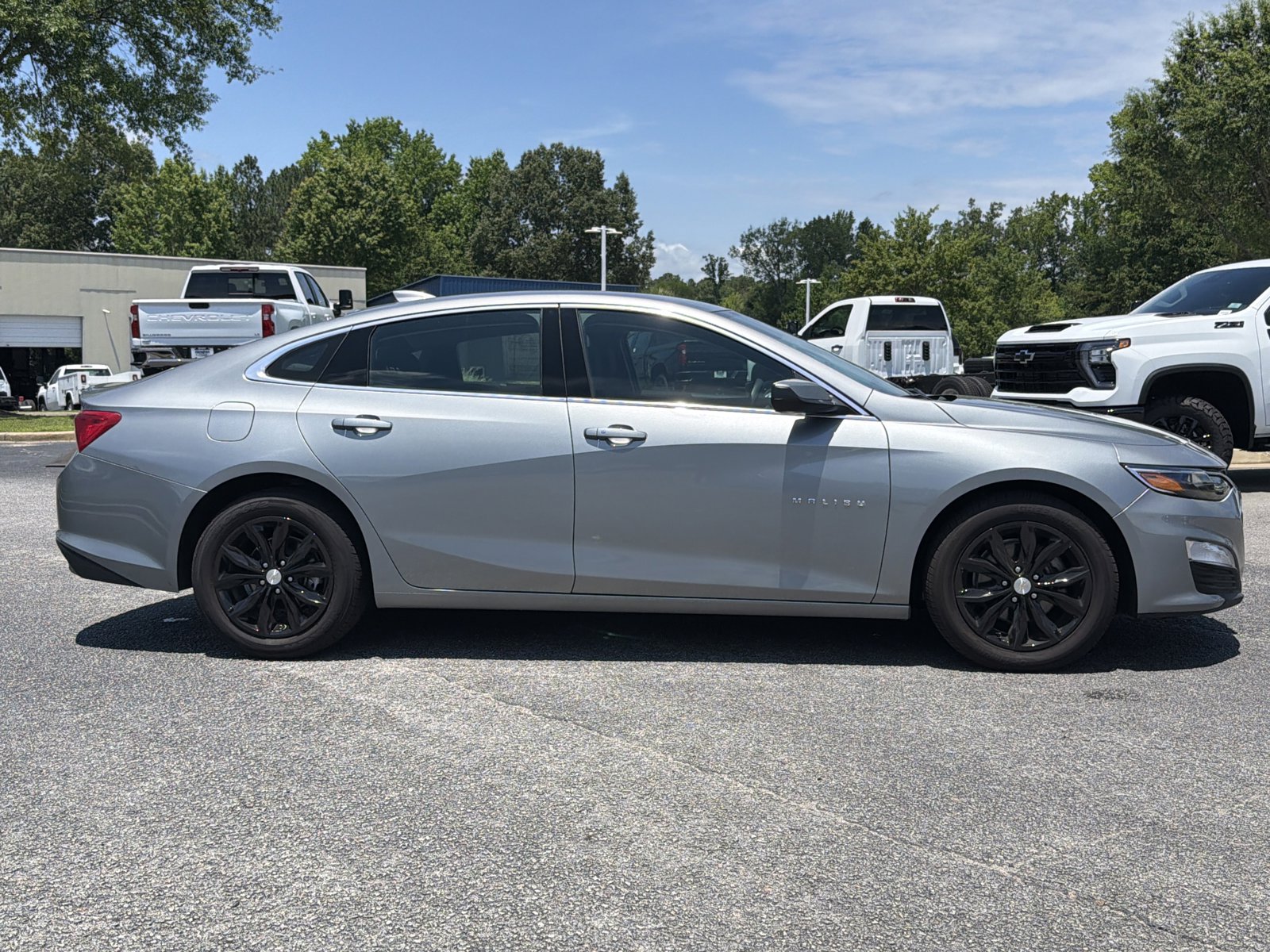 Used 2024 Chevrolet Malibu LT FWD image 13