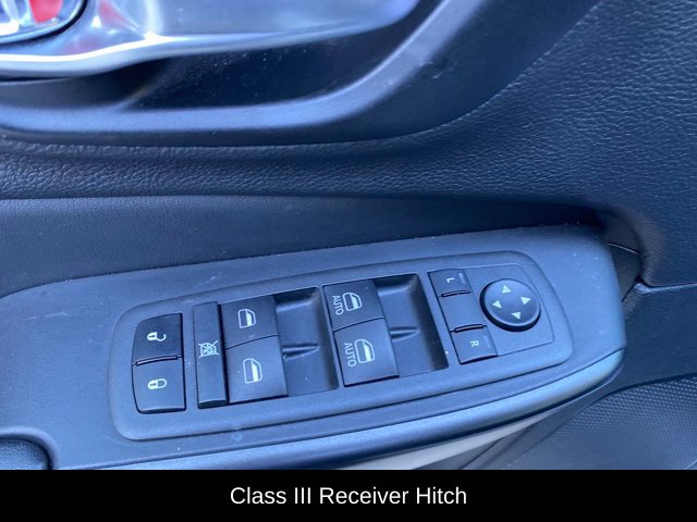 Used 2022 Jeep Cherokee Trailhawk w/ Technology Group B AWD/4WD image 19
