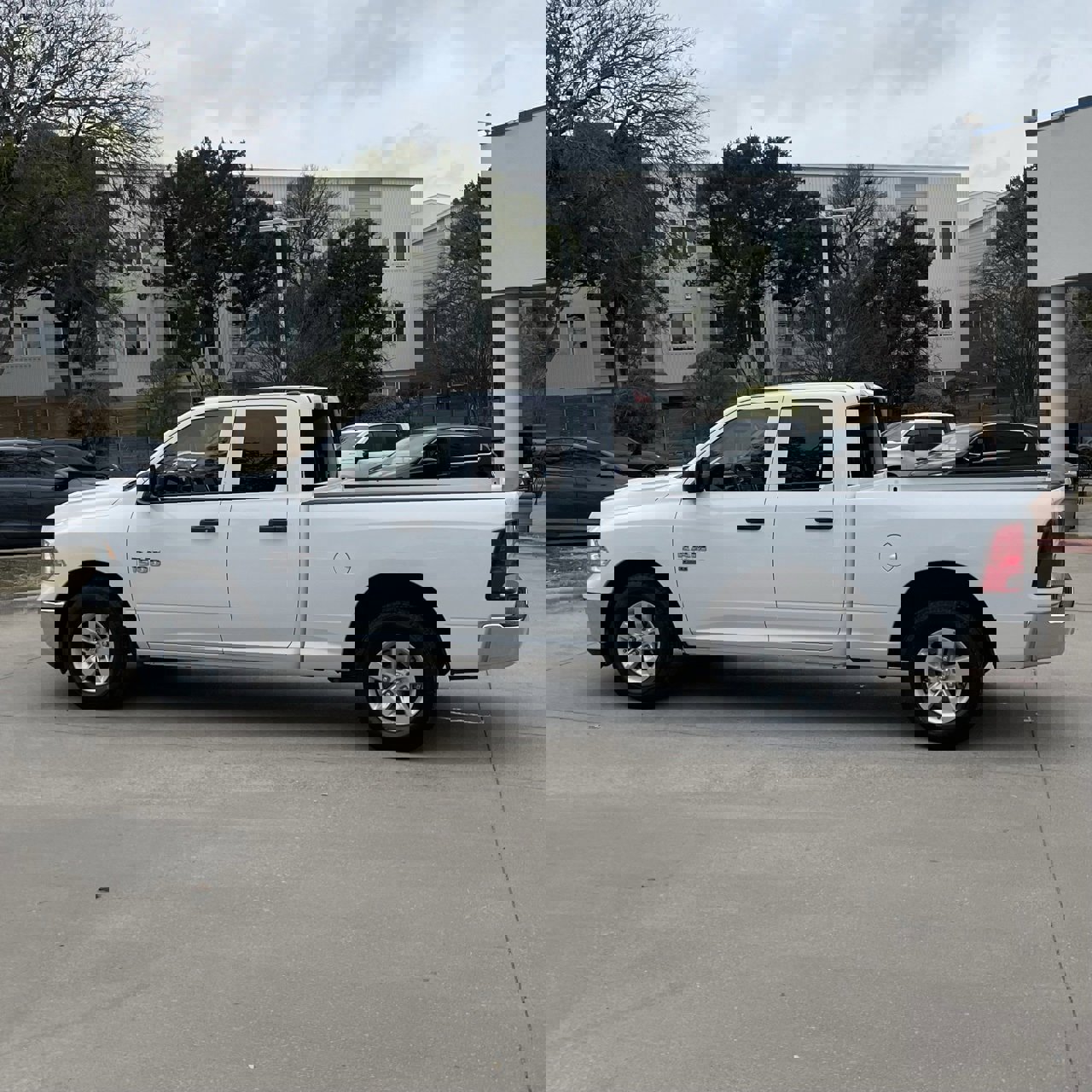 Used 2024 RAM 1500 Classic SLT image 3