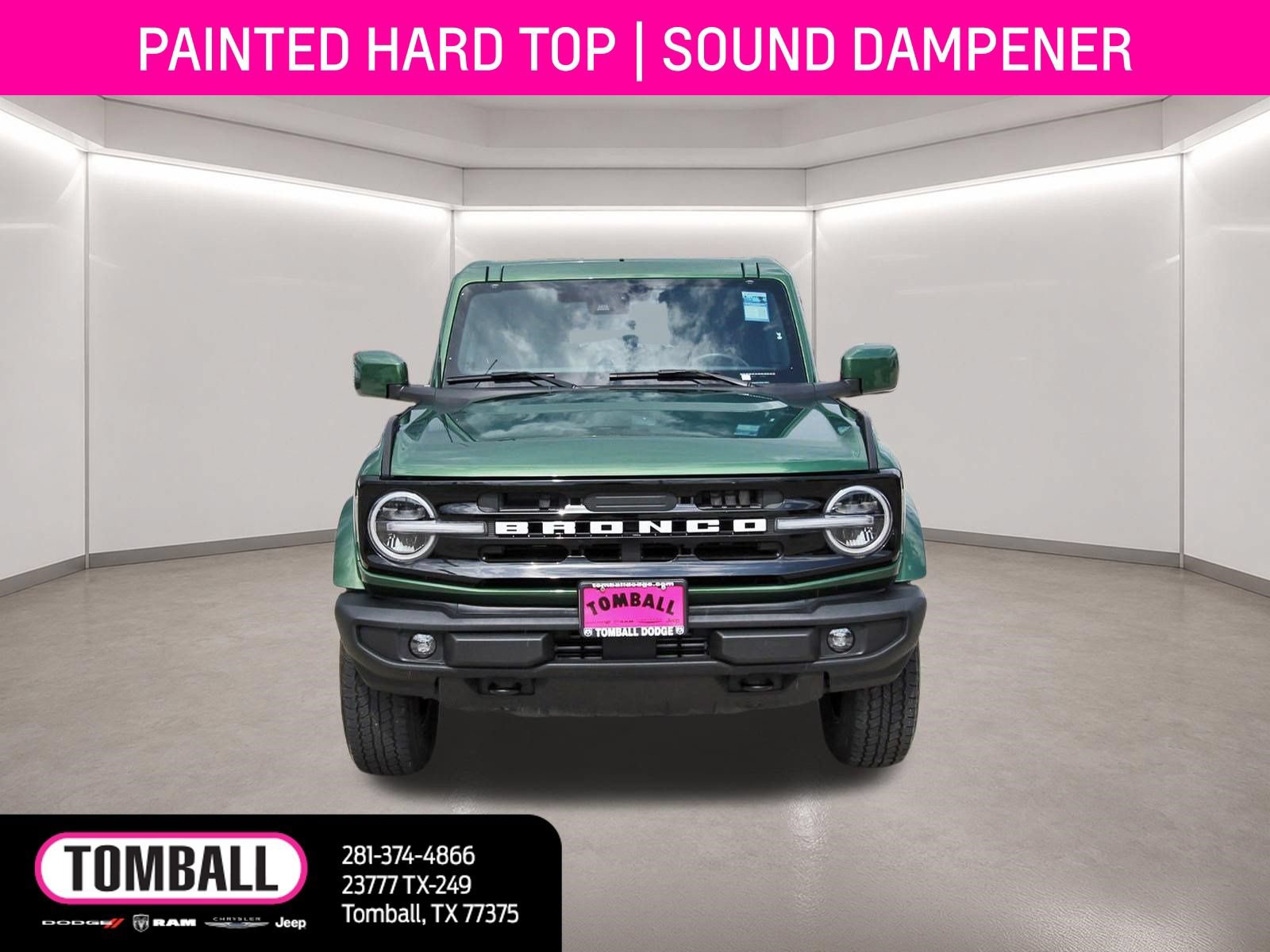 Used 2025 Ford Bronco Outer Banks AWD/4WD image 2