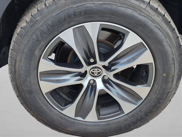 Used 2026 Toyota Highlander XLE AWD/4WD image 16