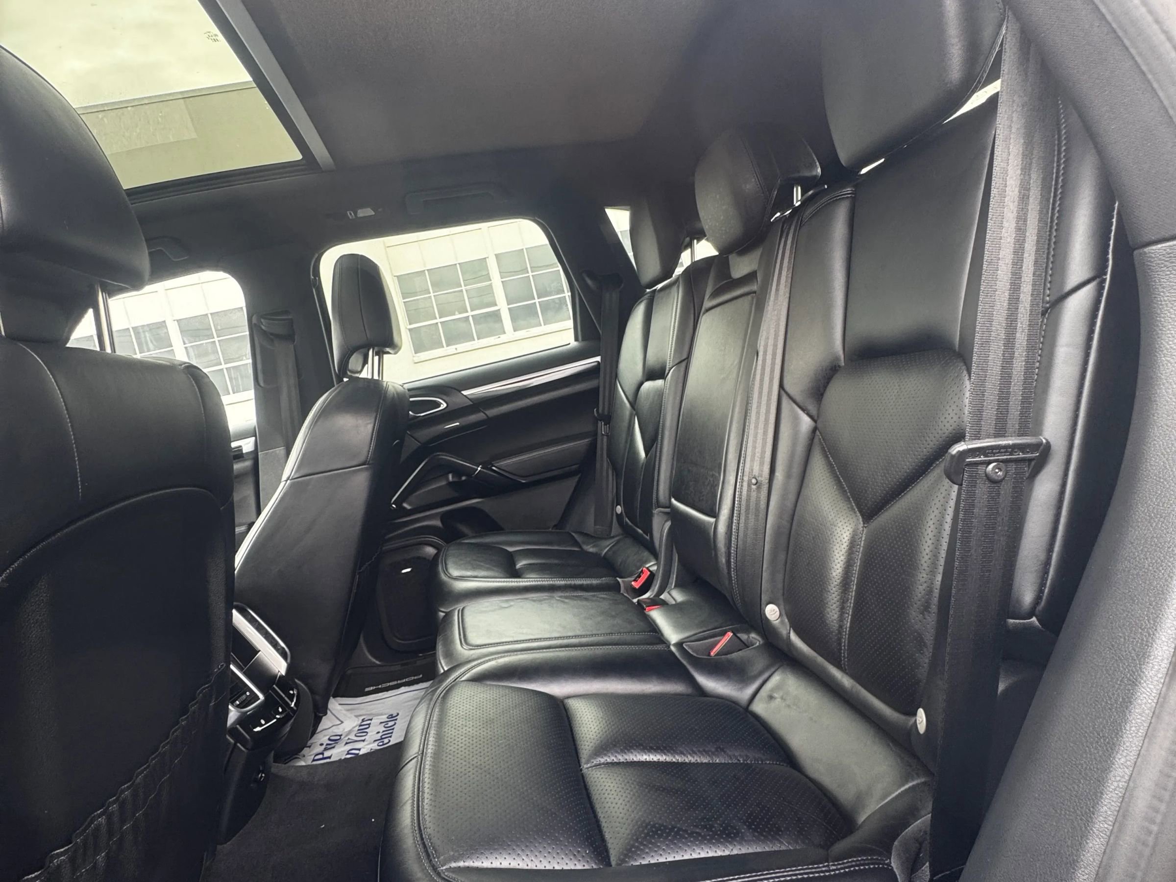 Used 2017 Porsche Cayenne S AWD/4WD image 15