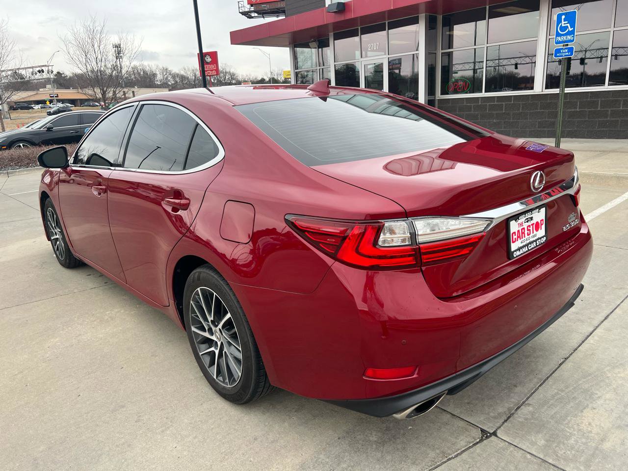 Used 2017 Lexus ES 350 w/ Premium Package image 8