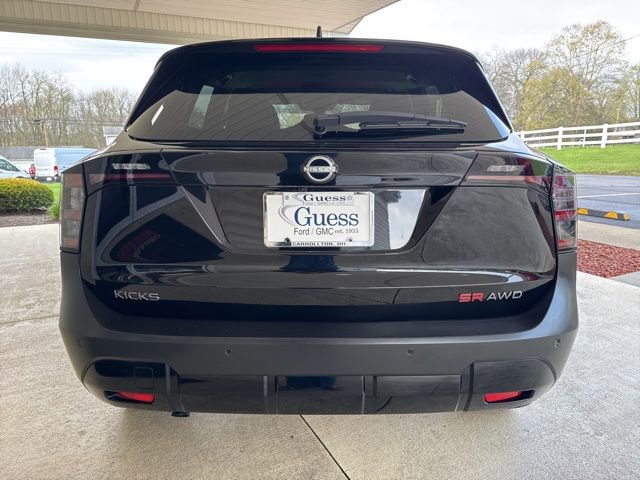 Used 2025 Nissan Kicks SR image 9