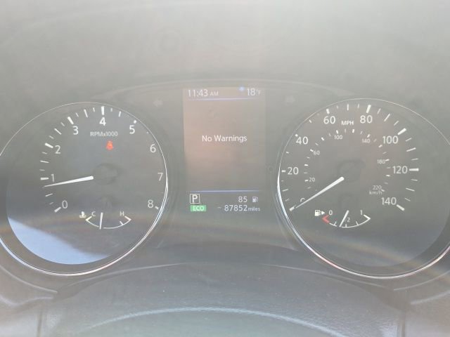 Used 2018 Nissan Rogue SL image 36