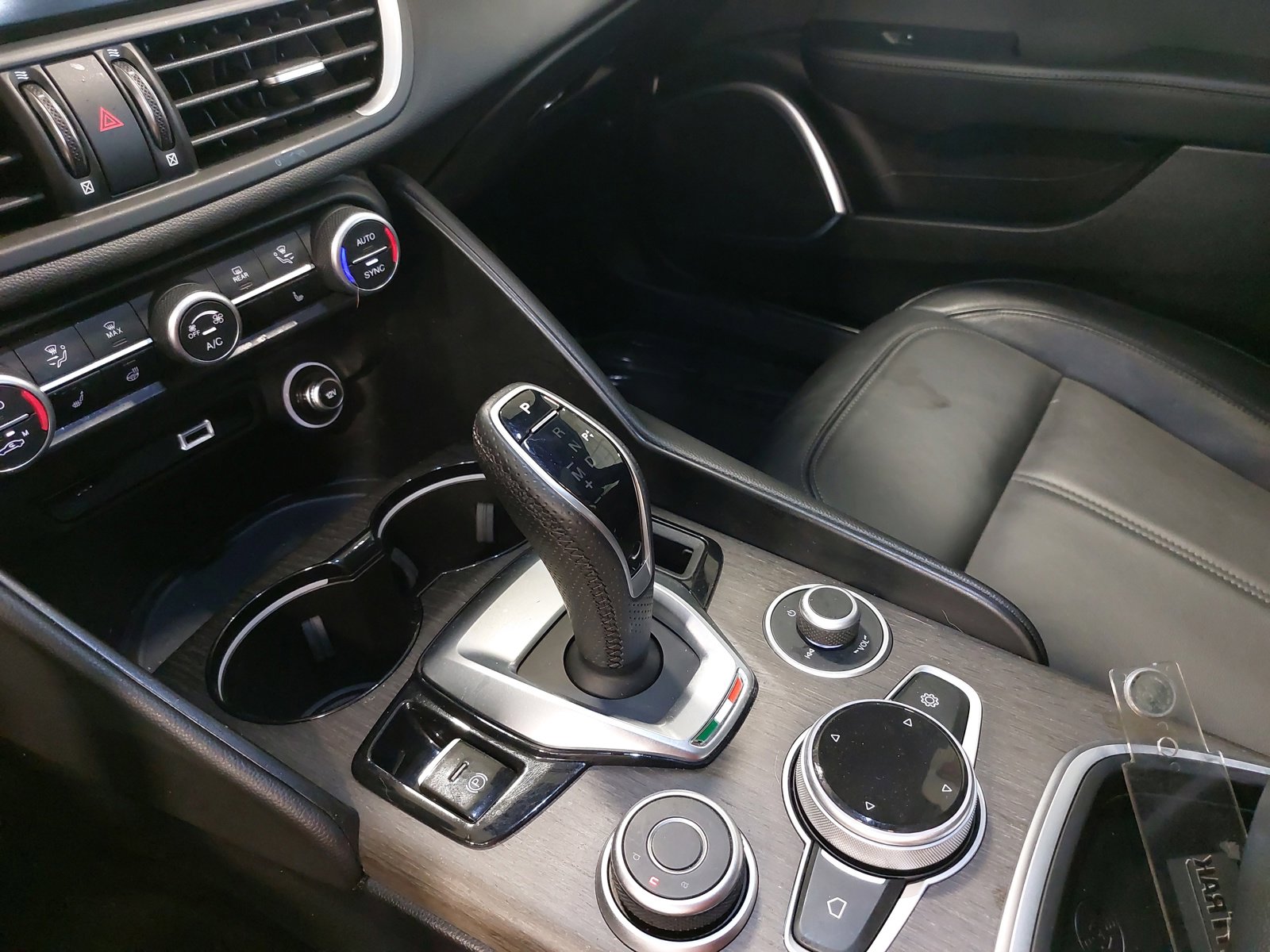 Used 2023 Alfa Romeo Giulia Ti w/ Active Assist Plus Package RWD image 27