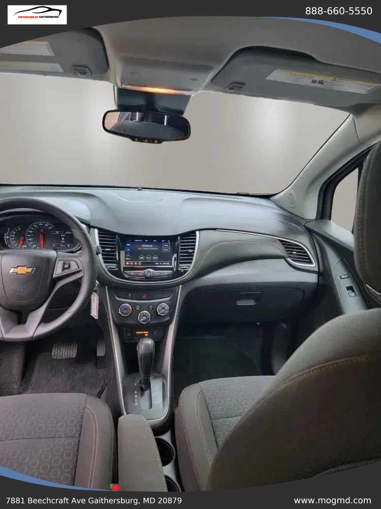Used 2021 Chevrolet Trax LS w/ Tint and Cruise Package AWD/4WD image 9