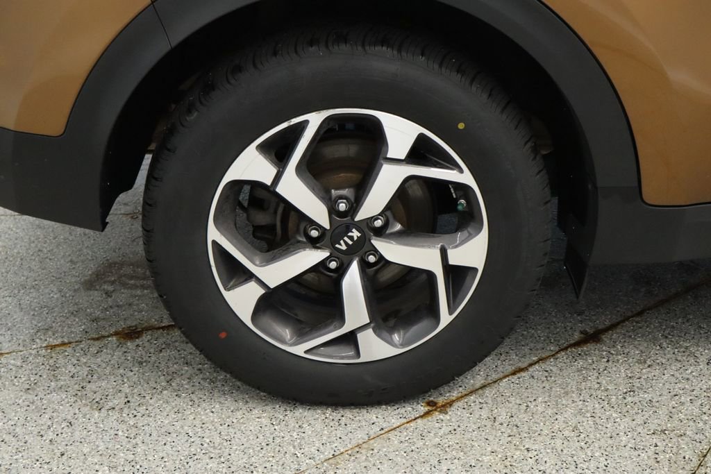 Used 2020 Kia Sportage LX w/ LX Popular Package AWD/4WD image 17