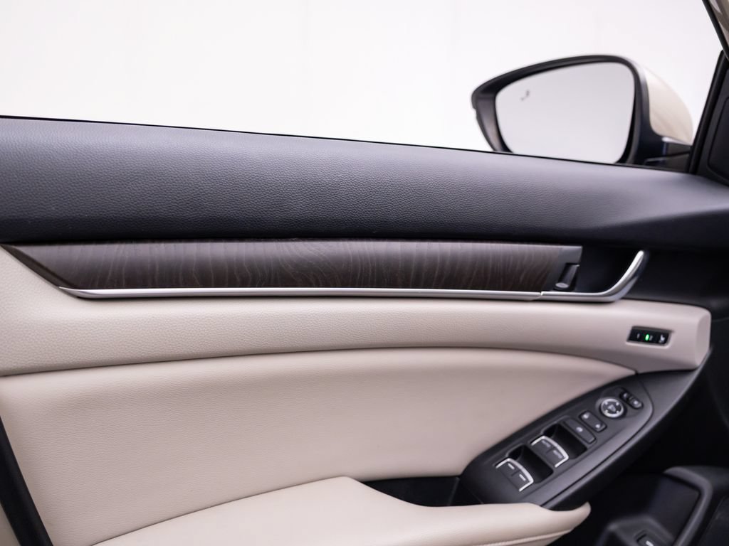 Used 2018 Honda Accord EX-L image 15