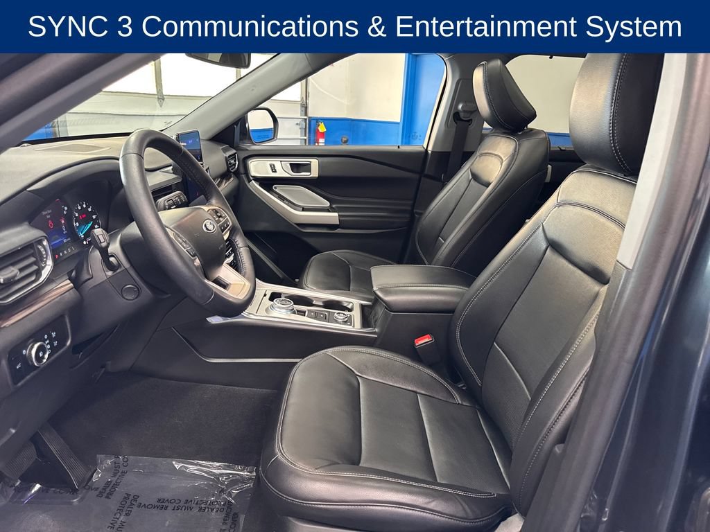 Used 2023 Ford Explorer Limited w/ Limited Technology Package AWD/4WD image 10