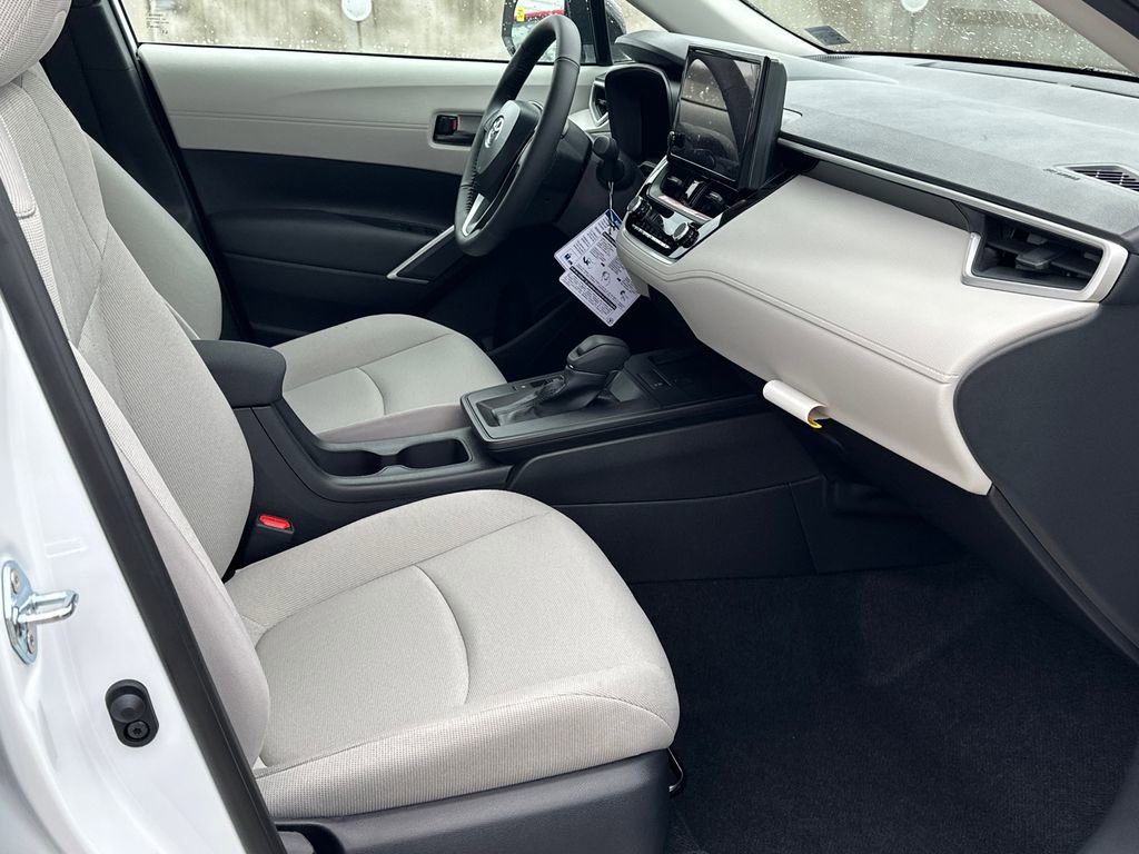 New 2026 Toyota Corolla Cross LE image 9