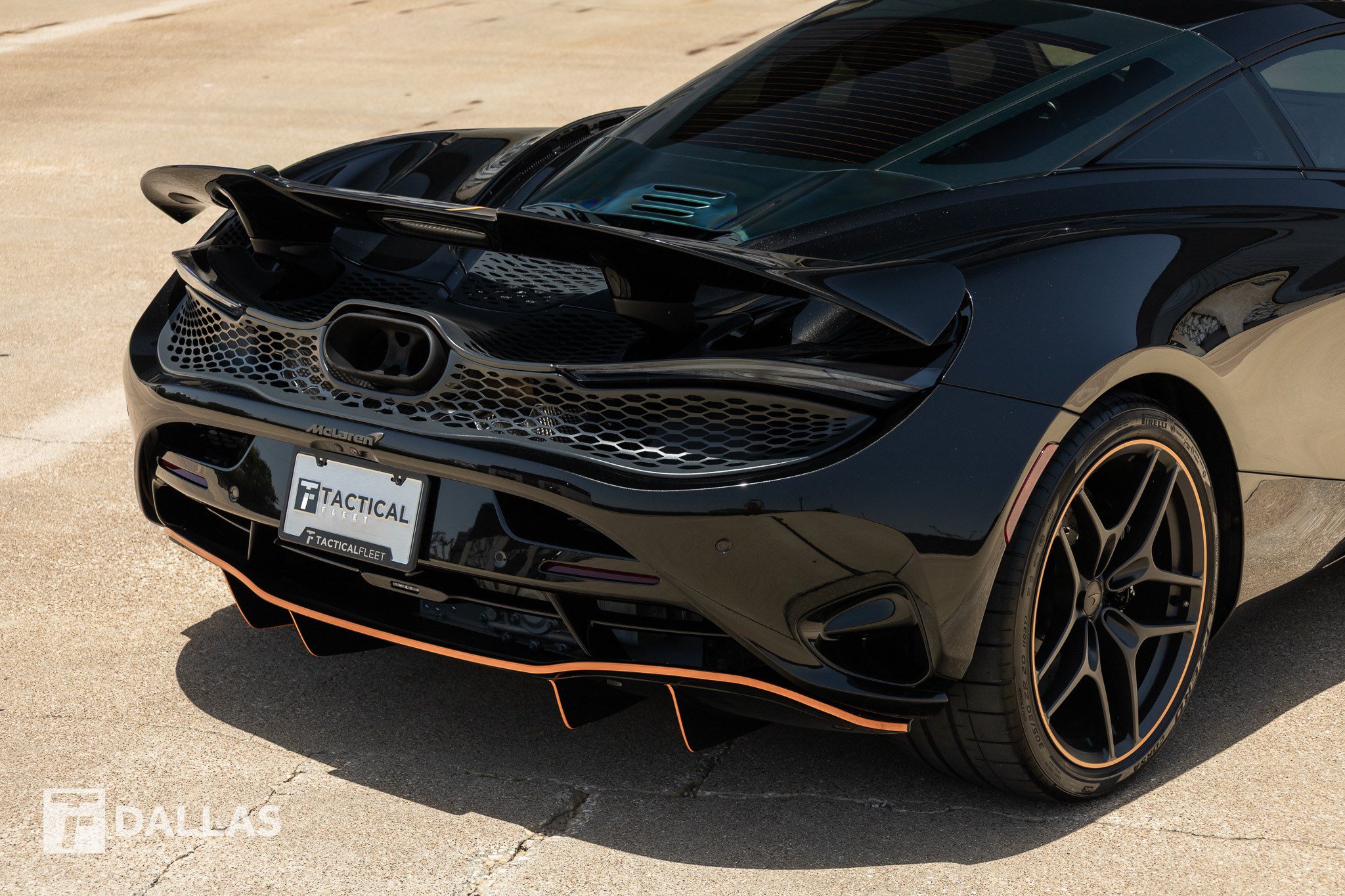 Used 2026 McLaren 750S RWD image 16