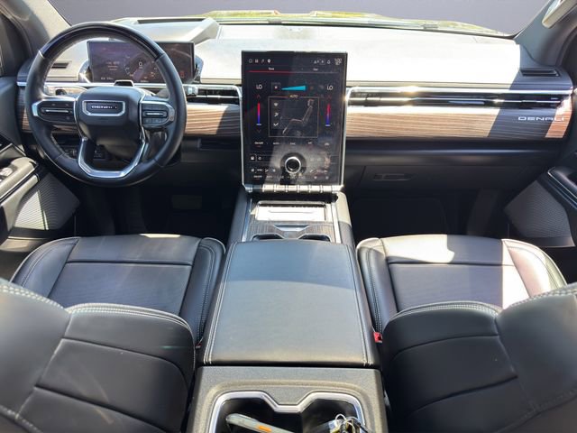 Used 2025 GMC Sierra EV Denali AWD/4WD image 18