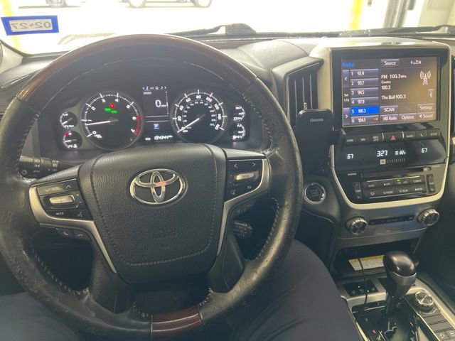 Used 2016 Toyota Land Cruiser AWD/4WD image 21