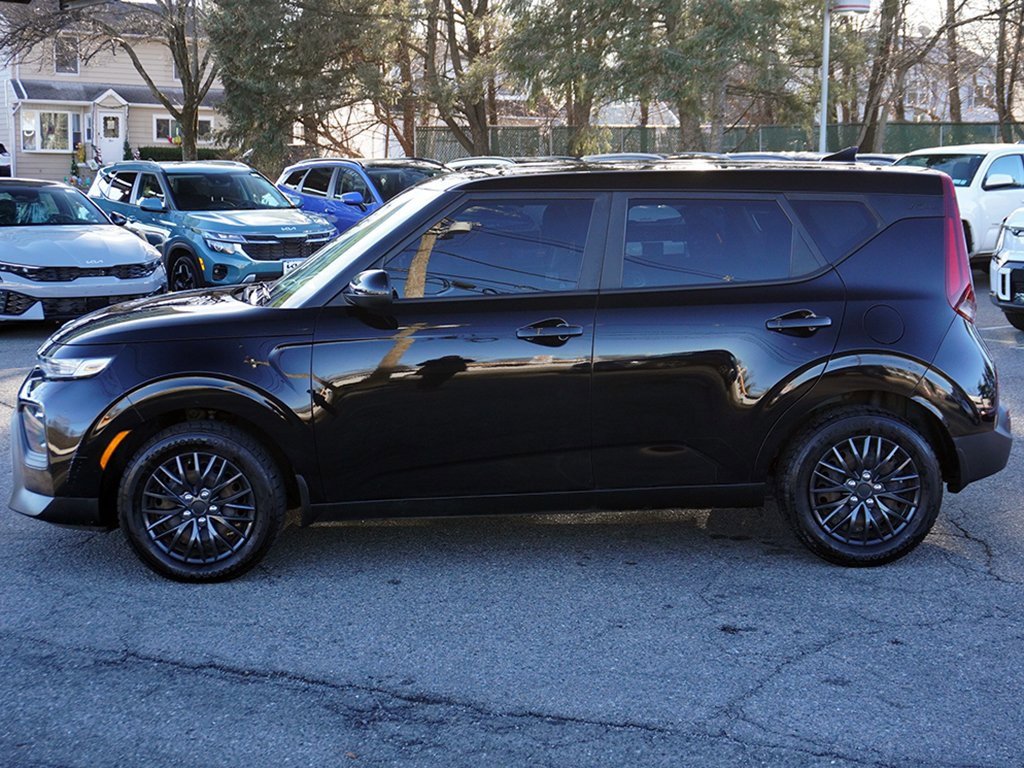 Used 2020 Kia Soul LX image 13