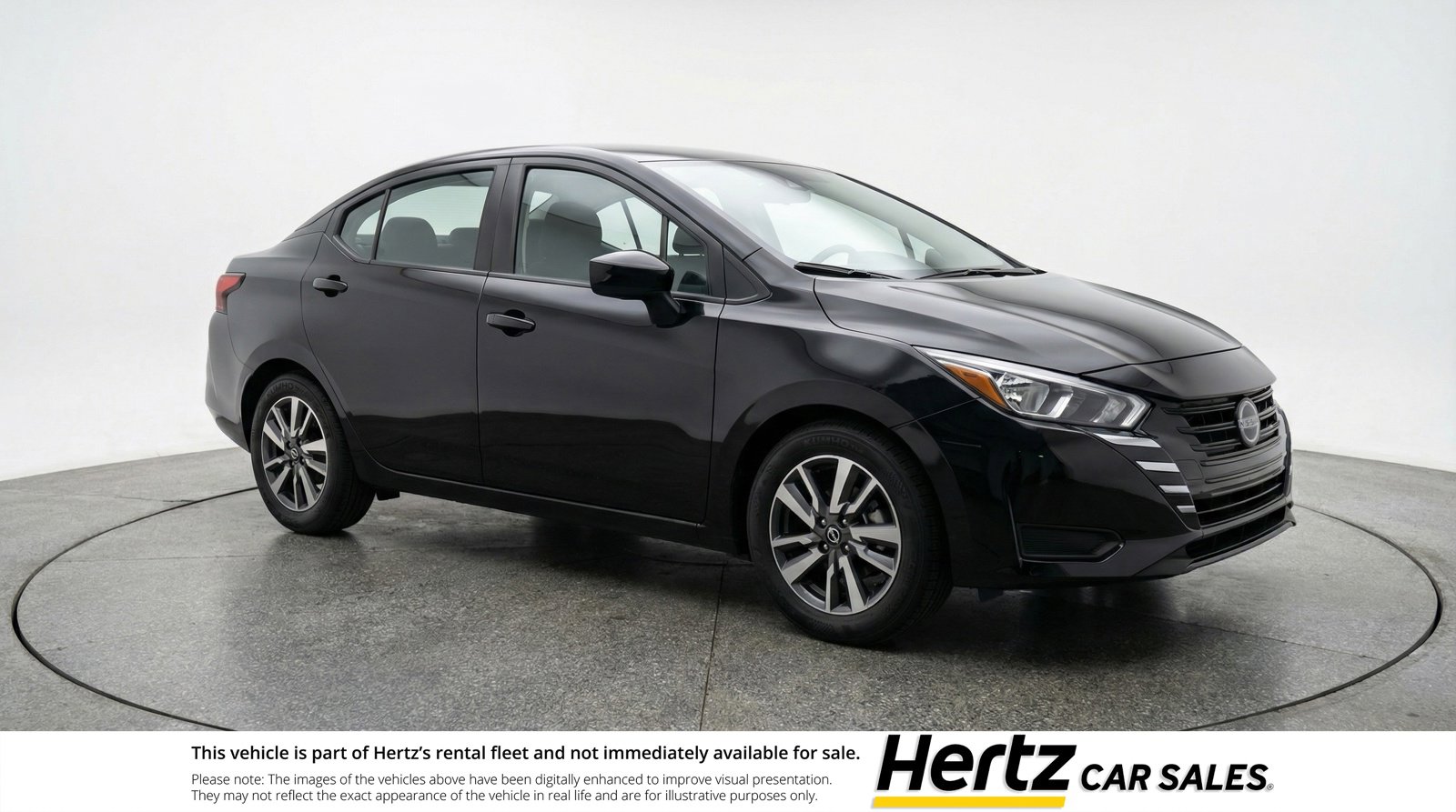 Used 2025 Nissan Versa SV image 1