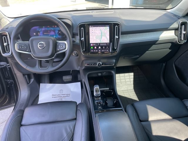 Used 2023 Volvo XC40 B5 Plus w/ Protection Package Premier AWD/4WD image 13