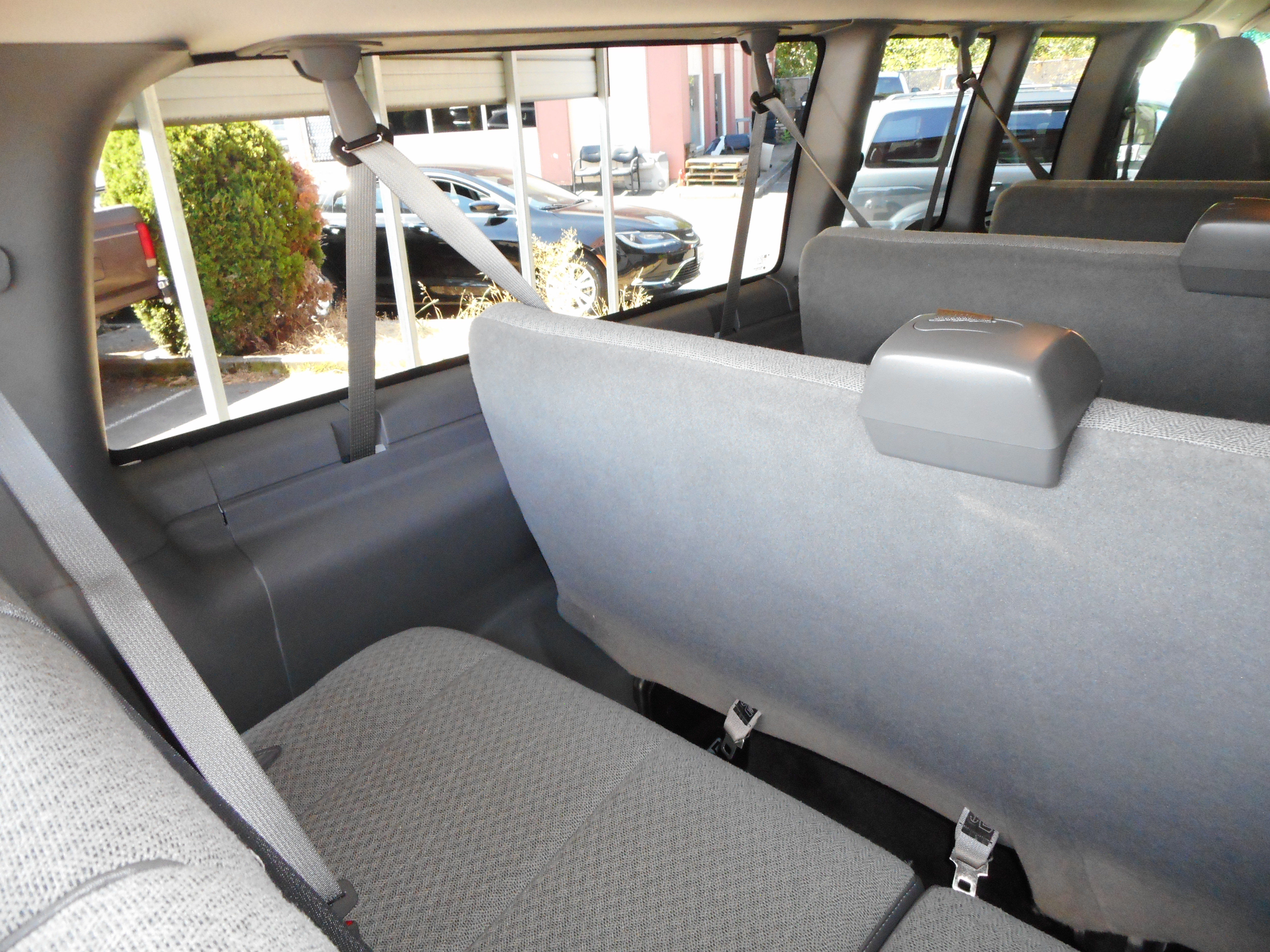 Used 2016 Chevrolet Express 3500 LT w/ LT Preferred Equipment Group RWD image 18