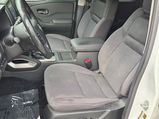Used 2024 Nissan Frontier SV w/ SV Convenience Package RWD image 15